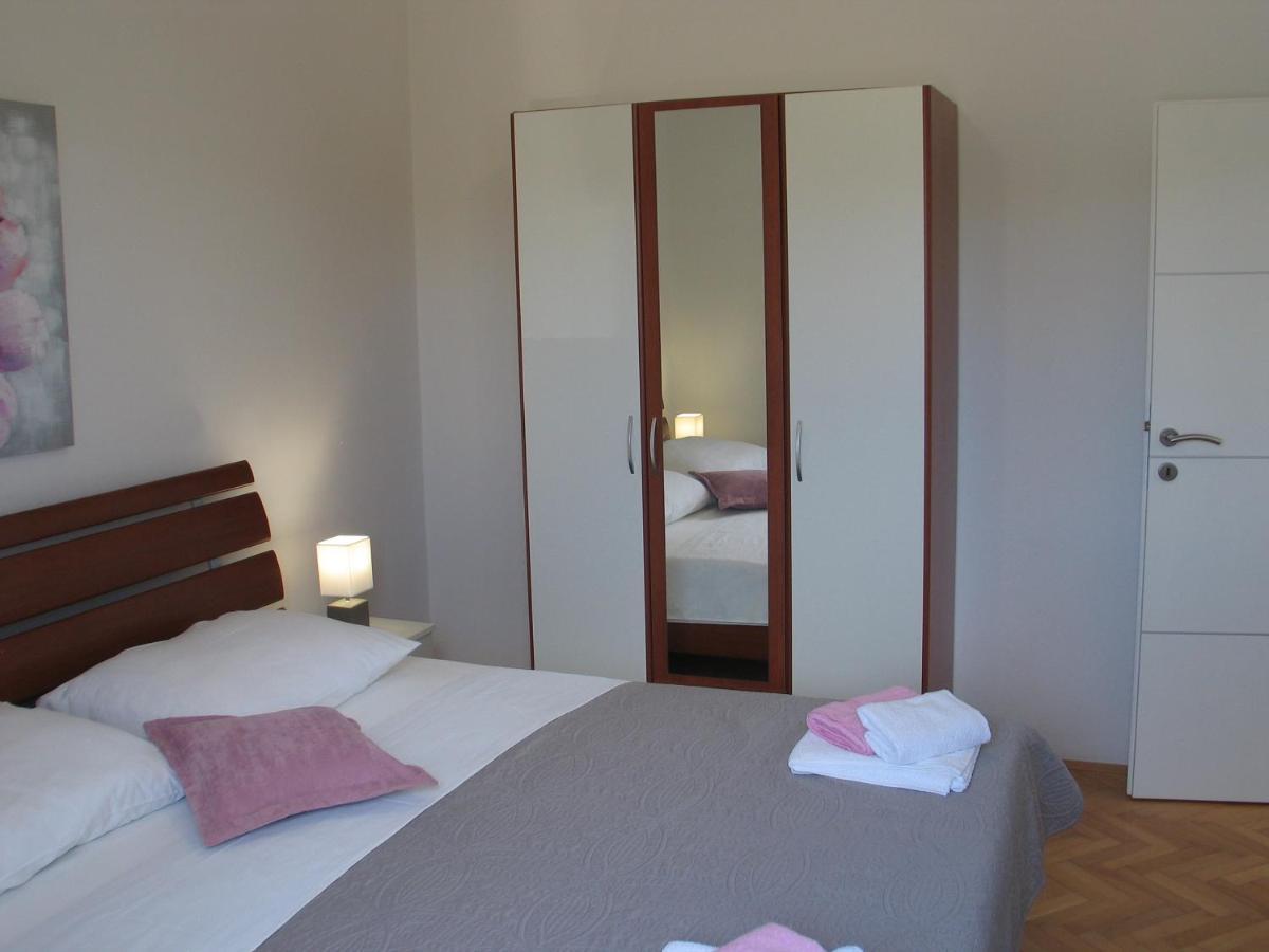 Apartmani Kunteja Pag Town Exterior foto